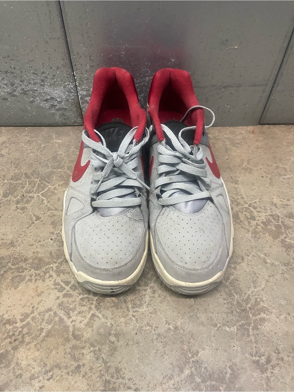 Nike Air Trainer Classic 488059-061 Gray Red White Men’s 10.5 Vintage Retro